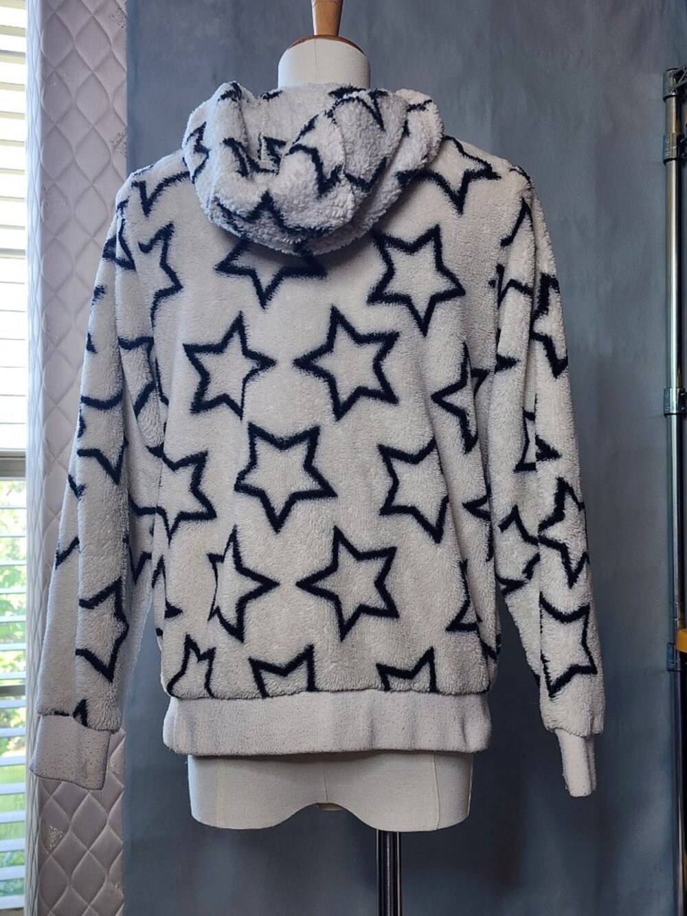 Cat & Jack girls cream fuzzy star zip hoodie cozy fleece jacket L 10–12 - Picture 10 of 10